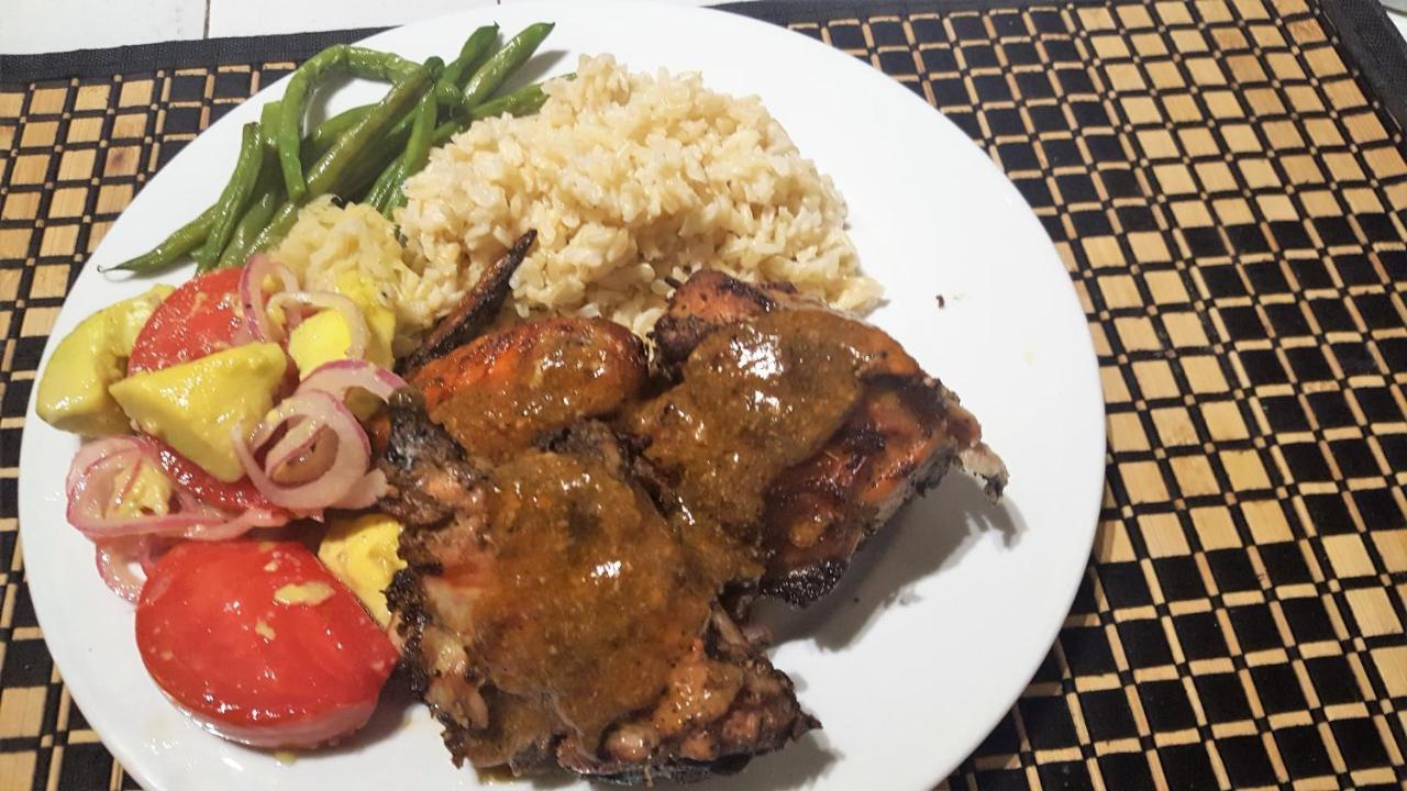 Llantrissant Beachcliff Villa Negril Ngoại thất bức ảnh